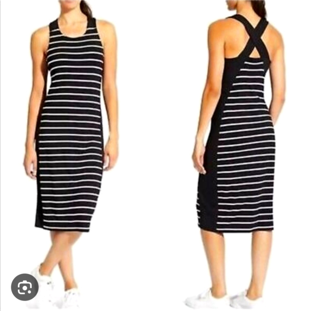 Athleta Black and White Sleeveless Sheath Dress...SIZE:S